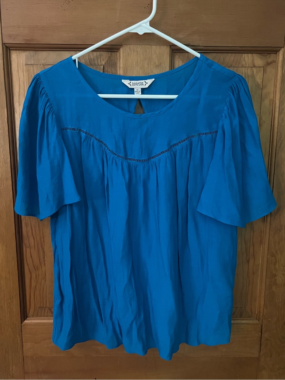Nanette Nanette Lepore Navy Flutter Sleeve Blouse Key Hole Back Women’s Med